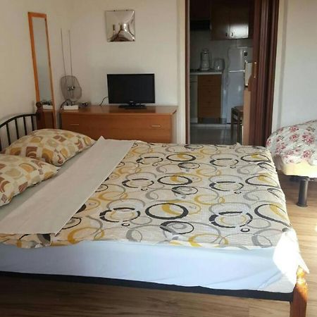 Accommodation Branka มาลีโลชินจ์ ภายนอก รูปภาพ